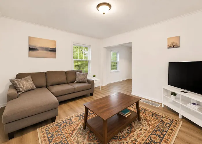 Jungle House Luxury Homes - Downtown Short North - Near Convention Center & Nationwide Arena - Free Parking - Pet Friendly - Over 5 800 Five Stars Holiday home Columbus
