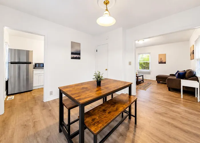 Jungle House Luxury Homes - Downtown Short North - Near Convention Center & Nationwide Arena - Free Parking - Pet Friendly - Over 5 800 Five Stars *